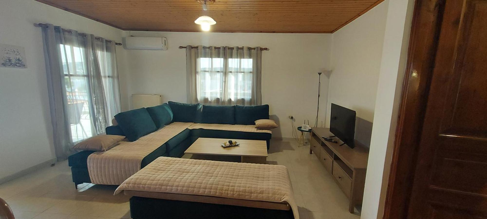 Elena'S Family House Apartment Artemida  Exterior foto